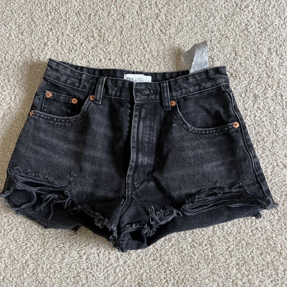 Zara Women's Black Shorts